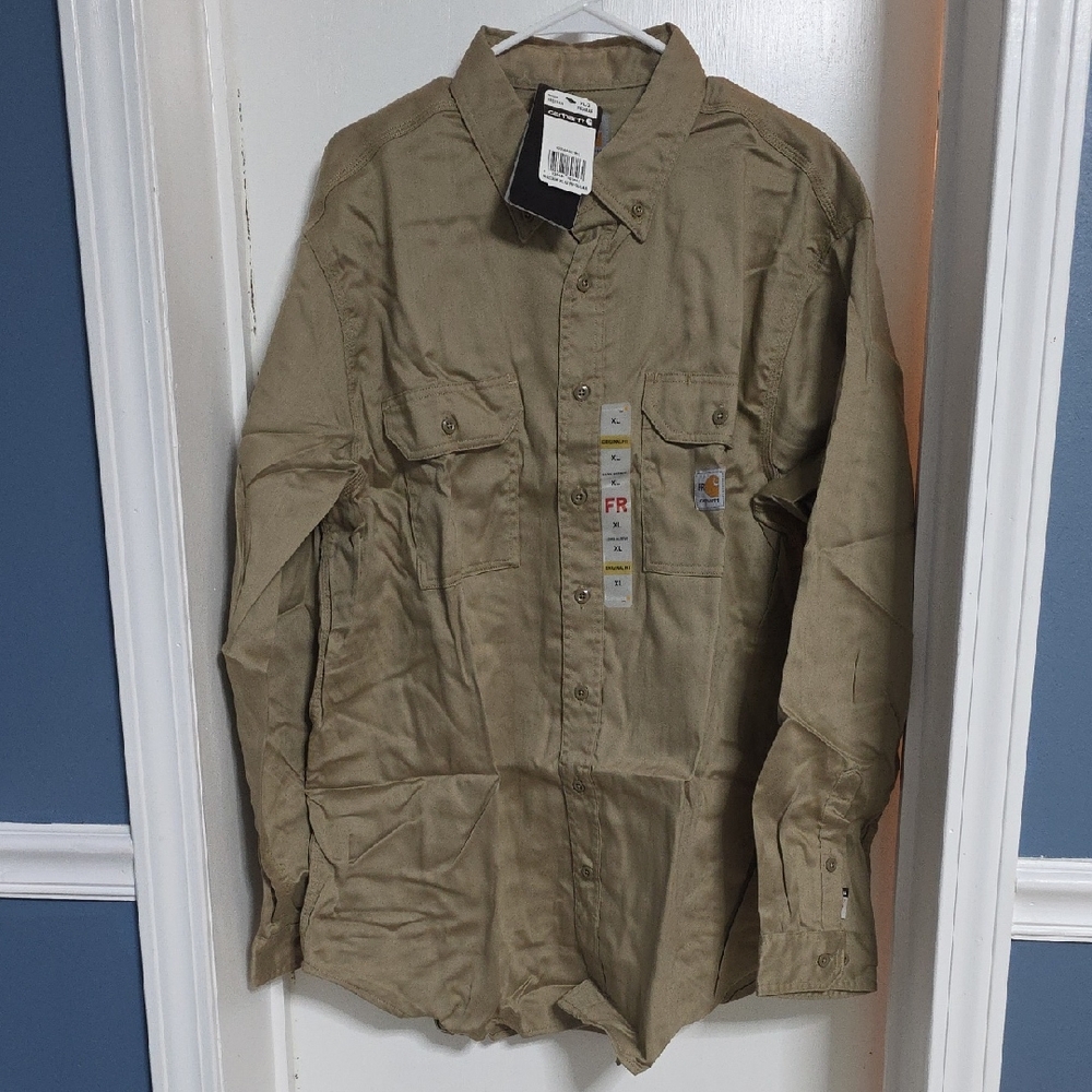Carhartt Mens FR Lightweight Twill Long Sleeve Button Up Shirt